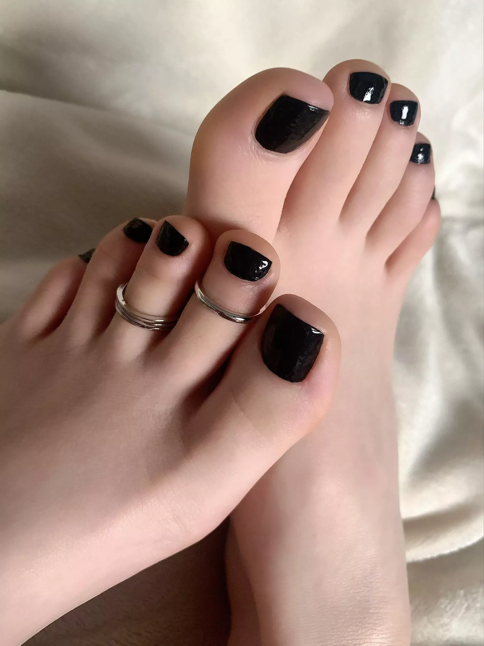 Freshly painted 🖤 posted by BumbleBeee0