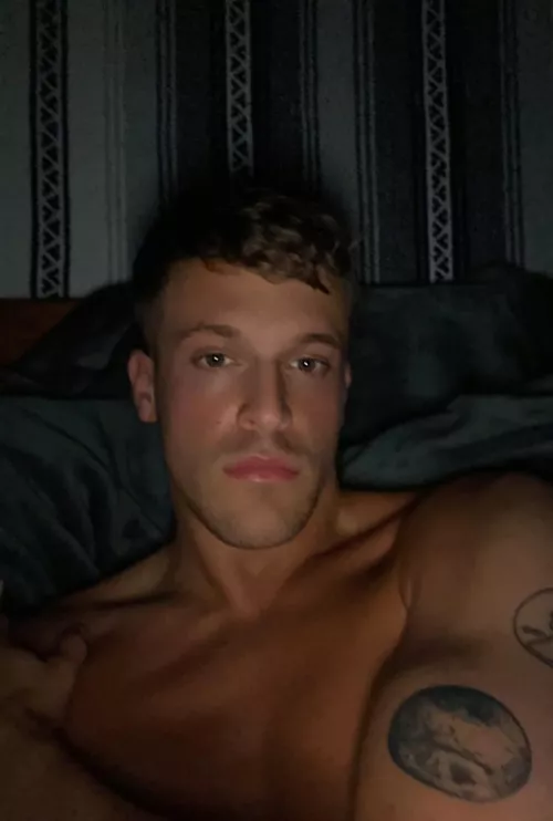 Gonna miss being tan now that summer is over :( by tburt4298