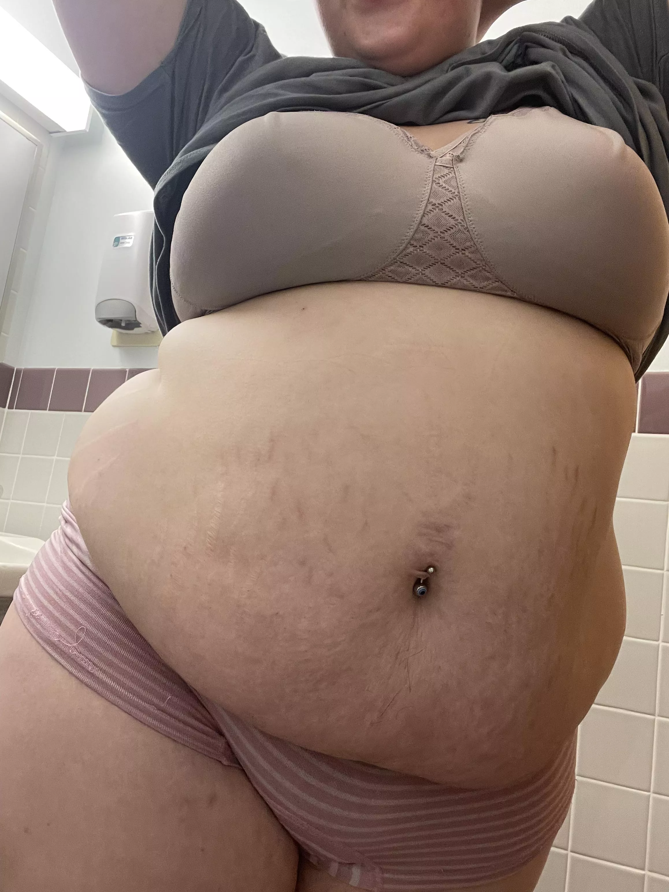 Goodmorning babe posted by Direct_Cheetah_8439