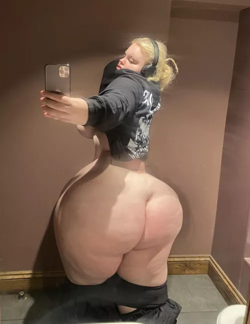 GYATT by xxbootyhunterxxx