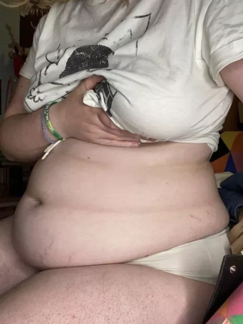 i feel like a hog..i love how my belly spills into my lap by l1fe0nm4rs1