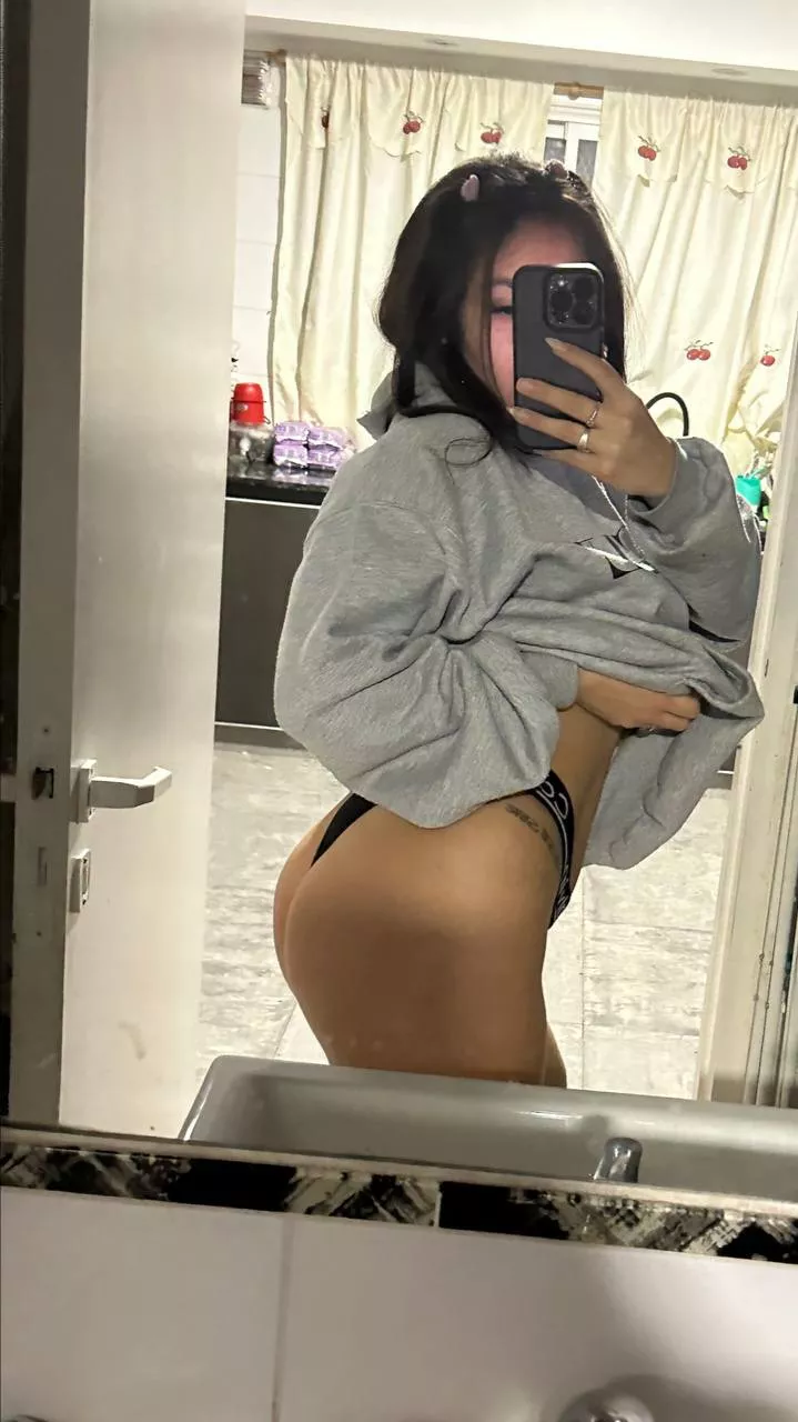 I feel like my booty is shrinking, do I still fit in here posted by realyunica