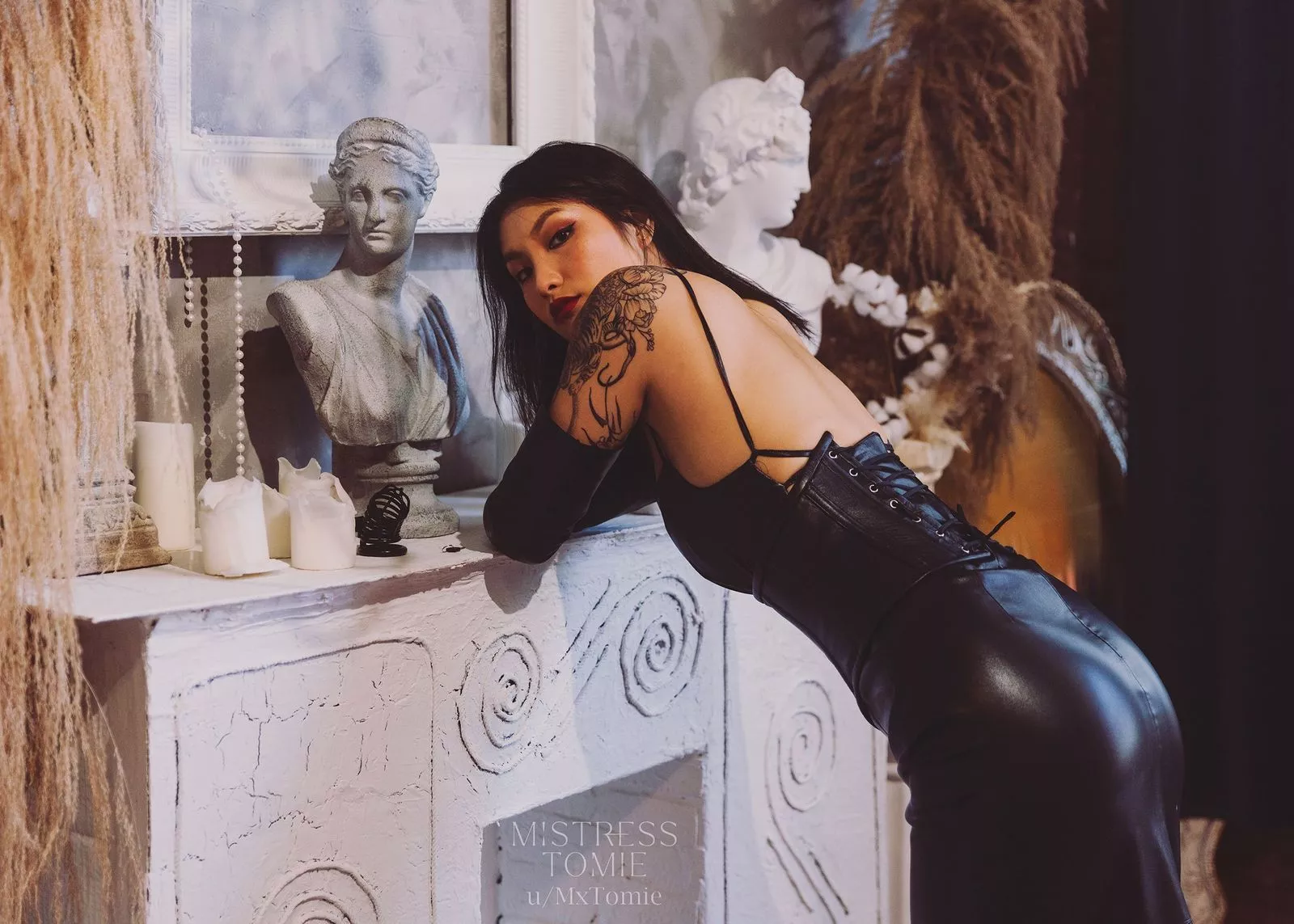 I love a tight leather dress posted by mxtomie