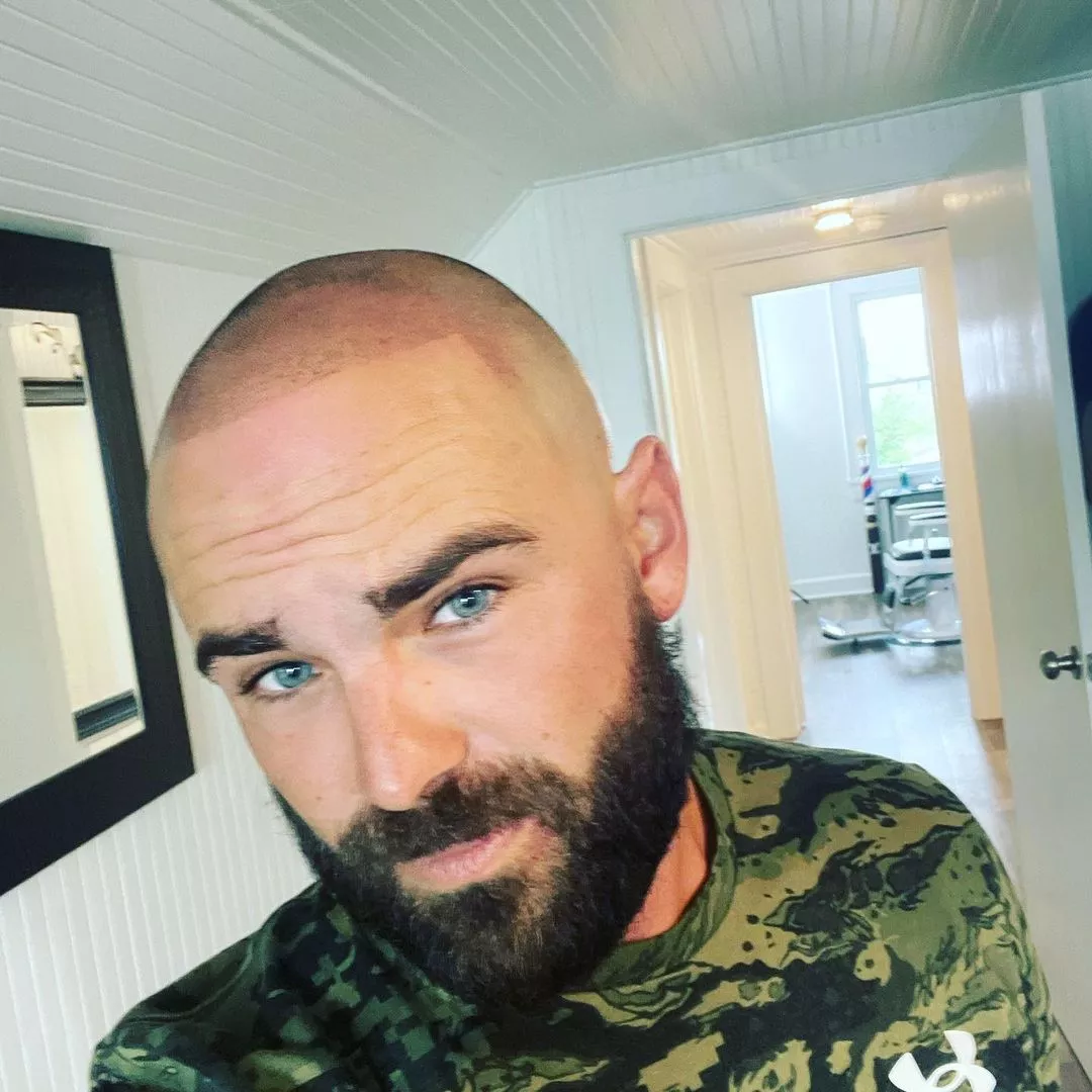 Kick your shoes off and enjoy. posted by sexypantsa_