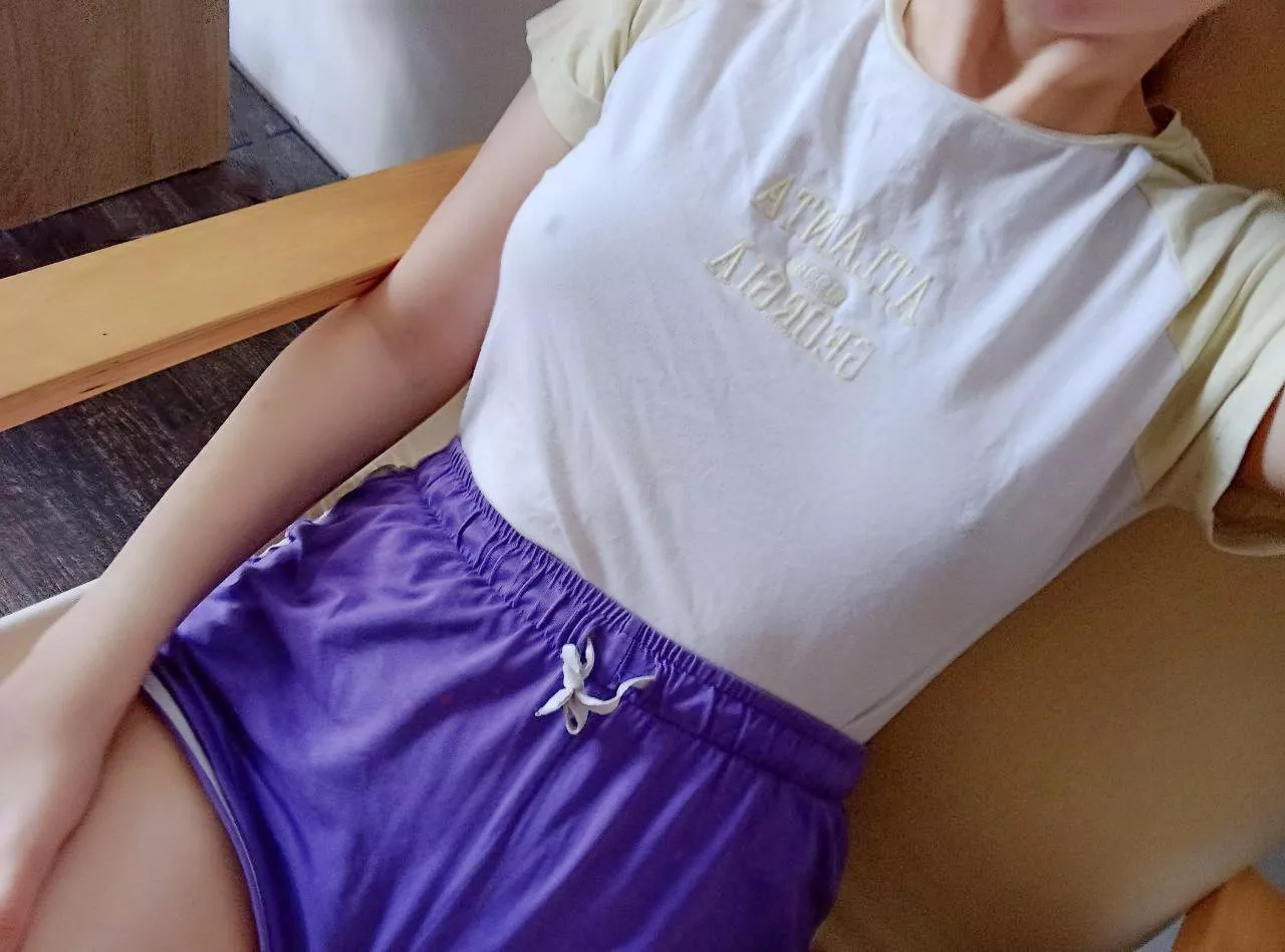 No bra is always a good idea! posted by pixiiie_chloe