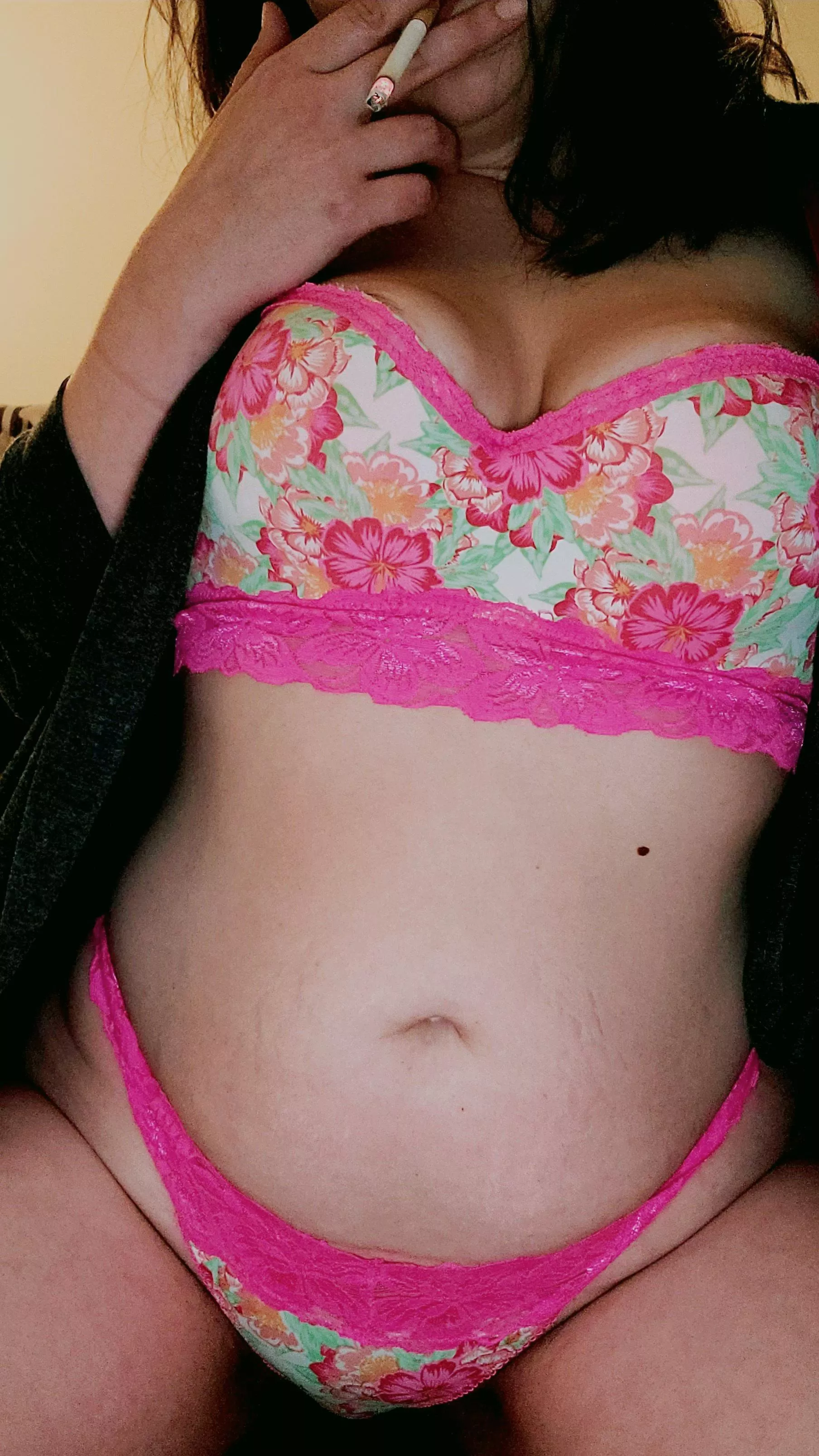 Please be nice 🙏🥹 thnx 😘 posted by Snoo_49337