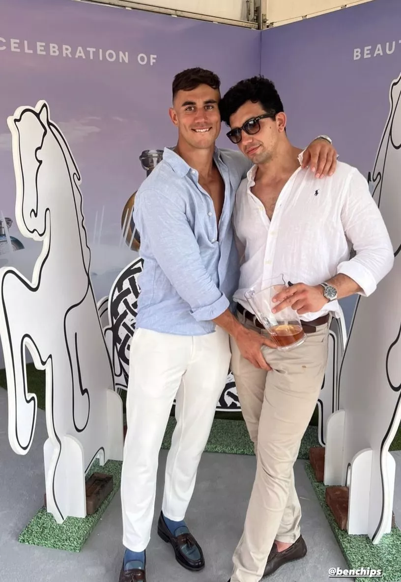 Quite the grope posted by str8brobro