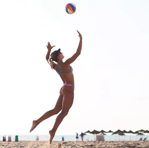 Raya Tsenova - Bulgarian beach volleyball player by Admirateur1