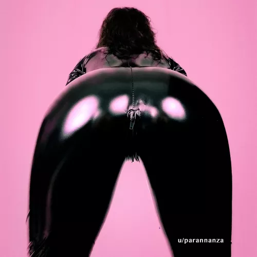 Shiny Suit! by parannanza