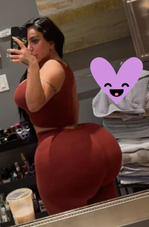 Wish she show more by eyepop9991