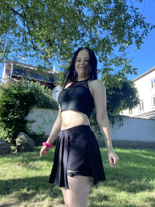 Would my teacher like it when he sees me alone in his office? by ChocolateChippi