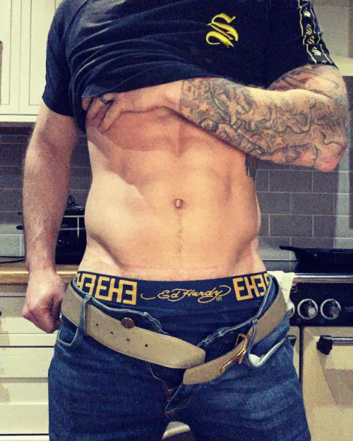 You remind me of my pinky toe….sooner or later I’m gonna bang you on the kitchen table by jackpotjones69