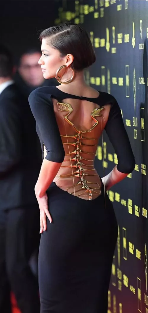 Zendaya Coleman by 1leggedpuppy