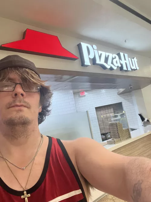 36 / gay / Runescape3 by Flat_Candidate3720