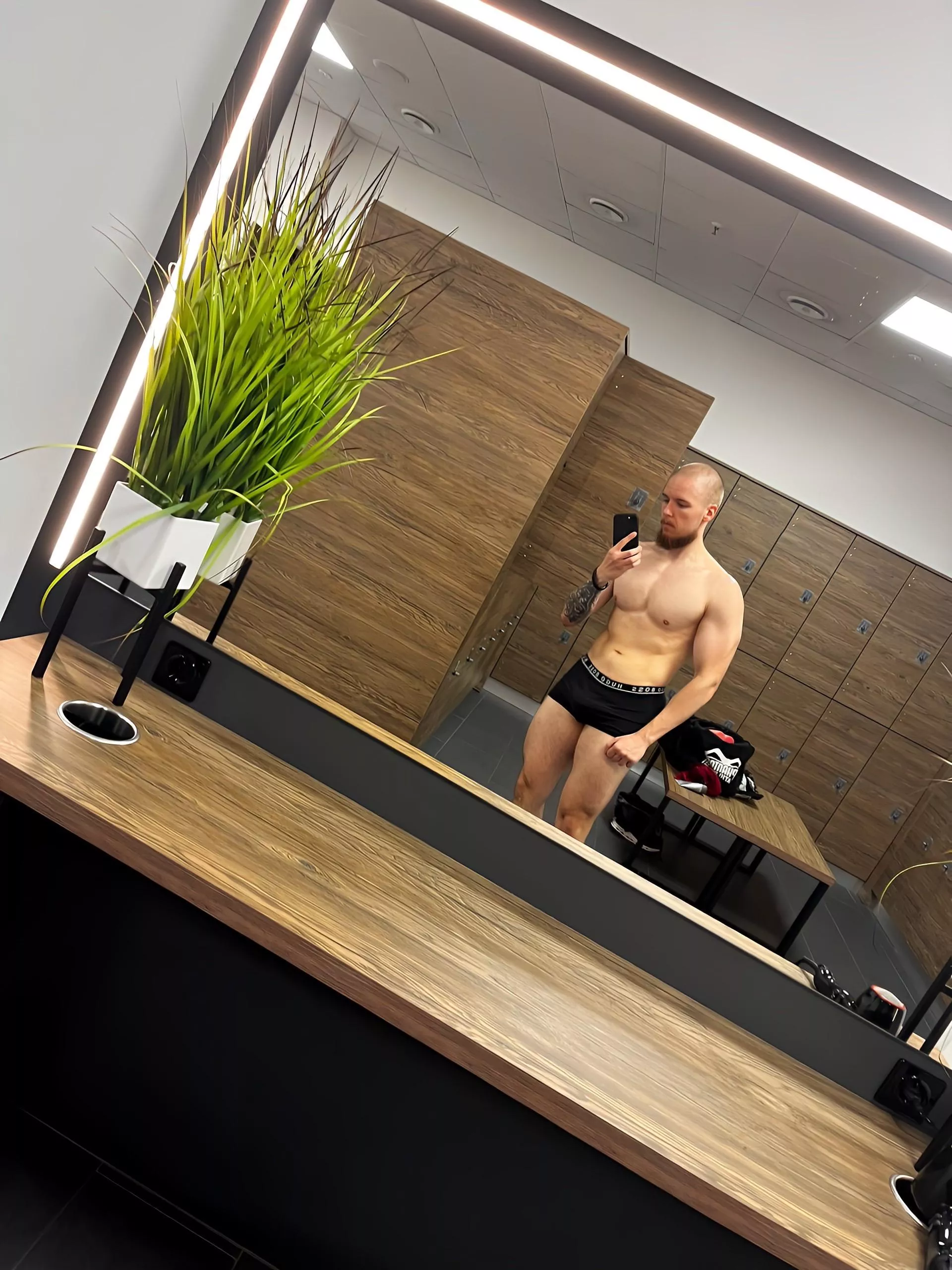 at the gym posted by KeyDisance