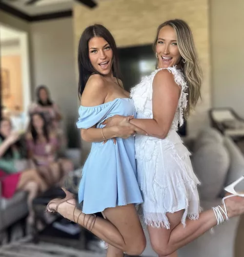 Brunette or blonde? by knighttplaya