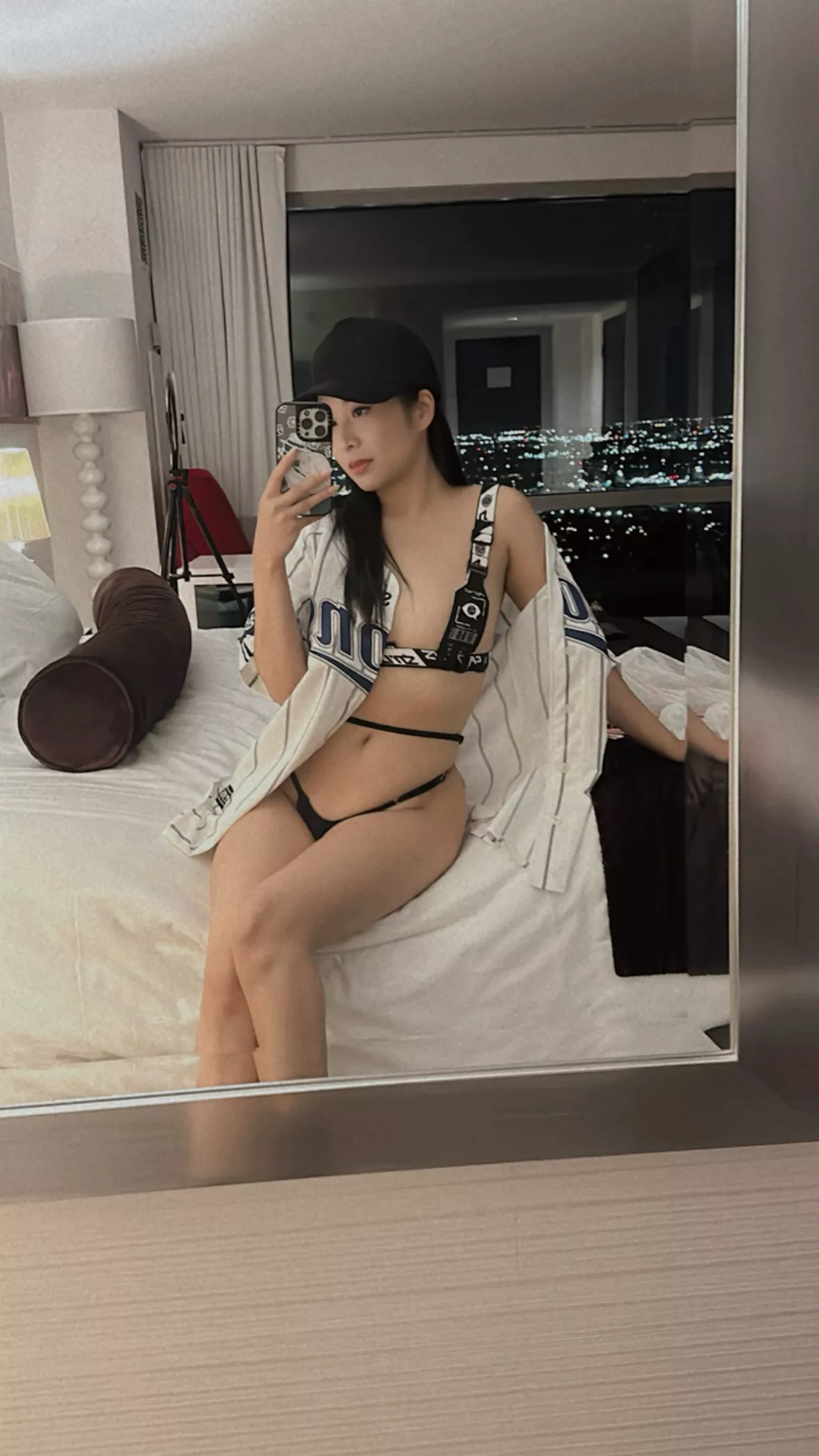 do you love asian babes in jerseys? posted by joyusedtobehere