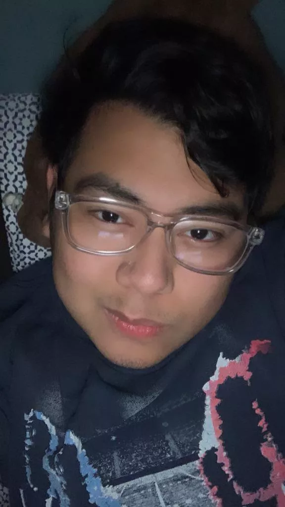 hello there! posted by DklaGay