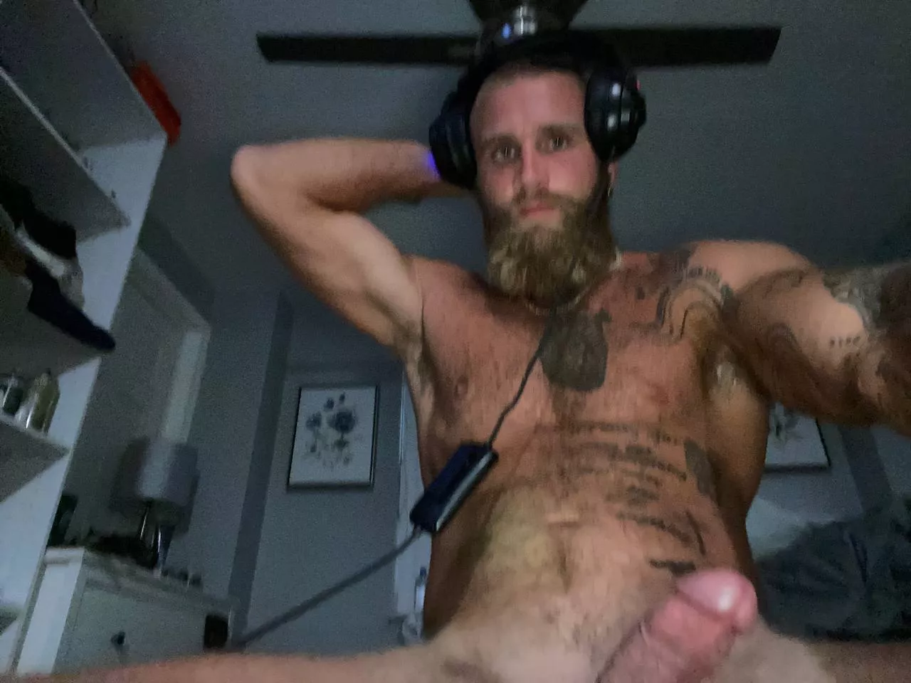 If we were roommates, is it okay if I walk around naked? posted by stephenkemp05