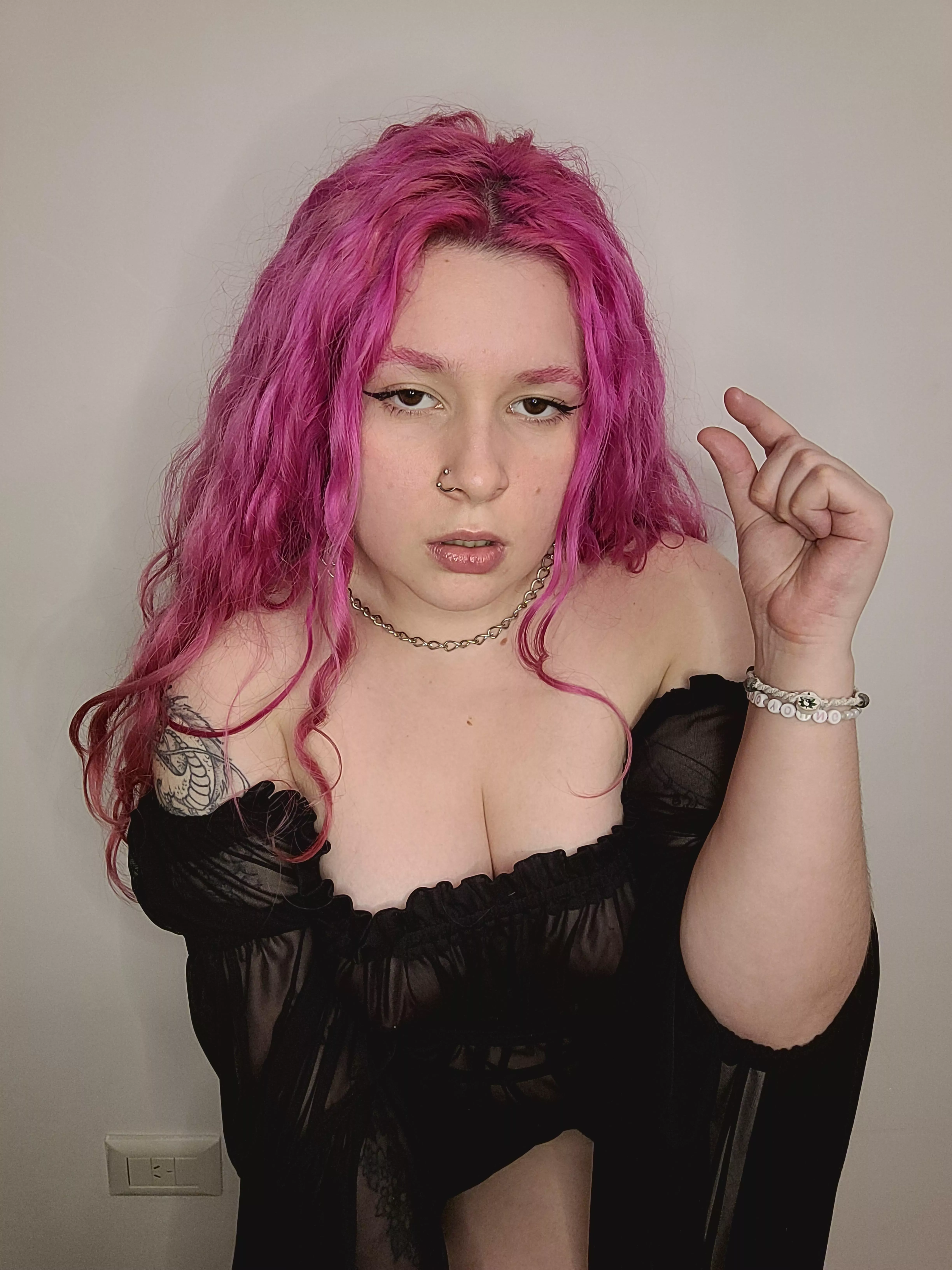 Just tell me how small you are posted by xmistresslilithx