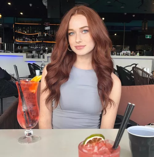 Miai Fuchs by HonestRunner