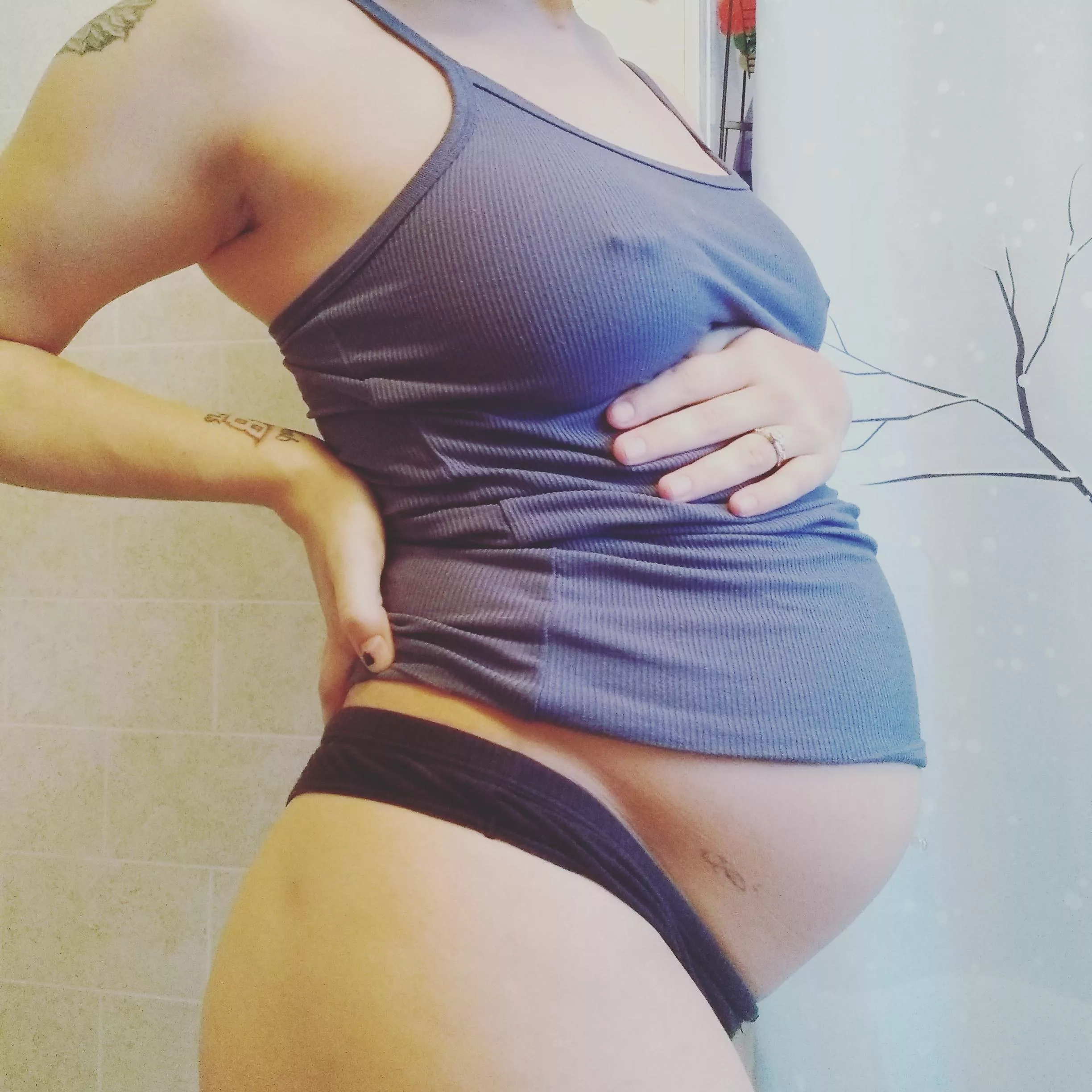 ❤️panties 4 s@le❤️, milkies too! 😋🍼🥛send a msg! posted by itzagypsy