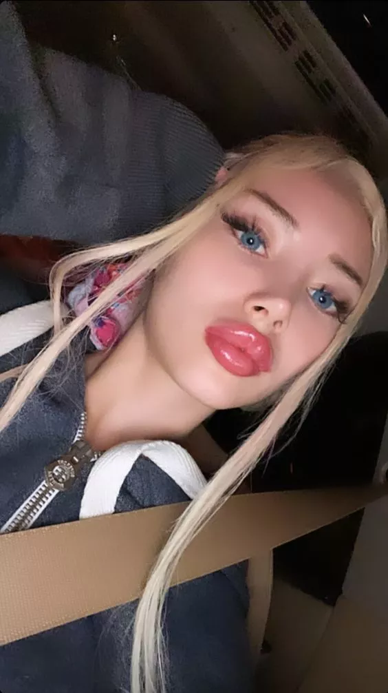 Too hot posted by bimbol0ver