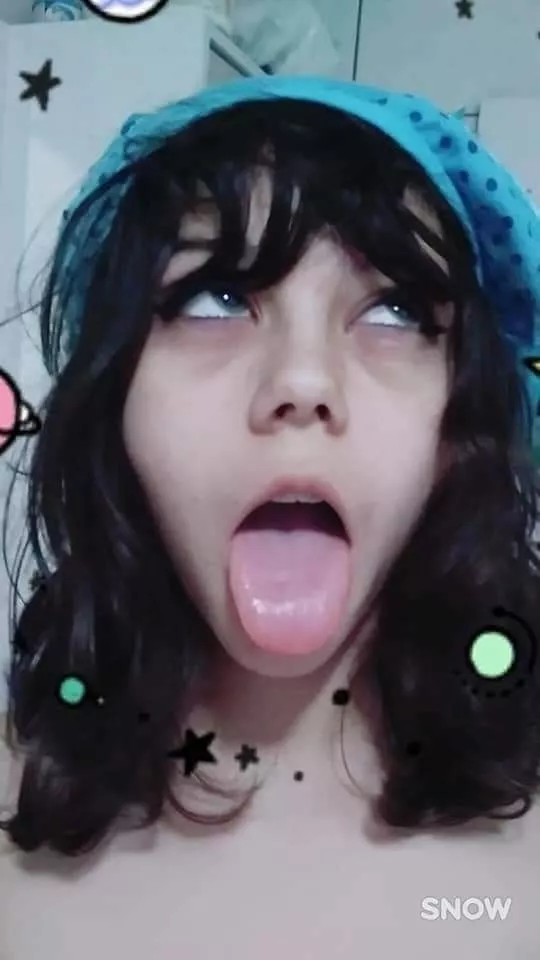 anyone recognise her? posted by maybeimkindagay