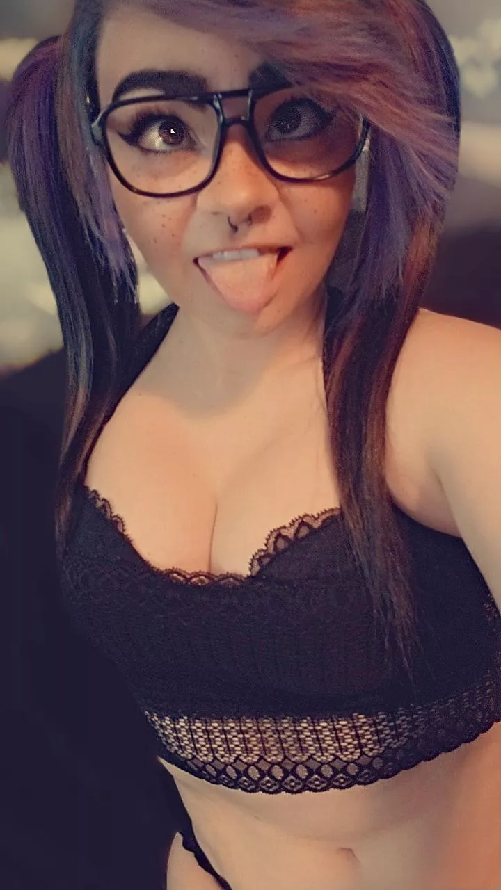 Can I taste daddy? (@DixonxCider) [OnlyFans] posted by xDixonCiderx