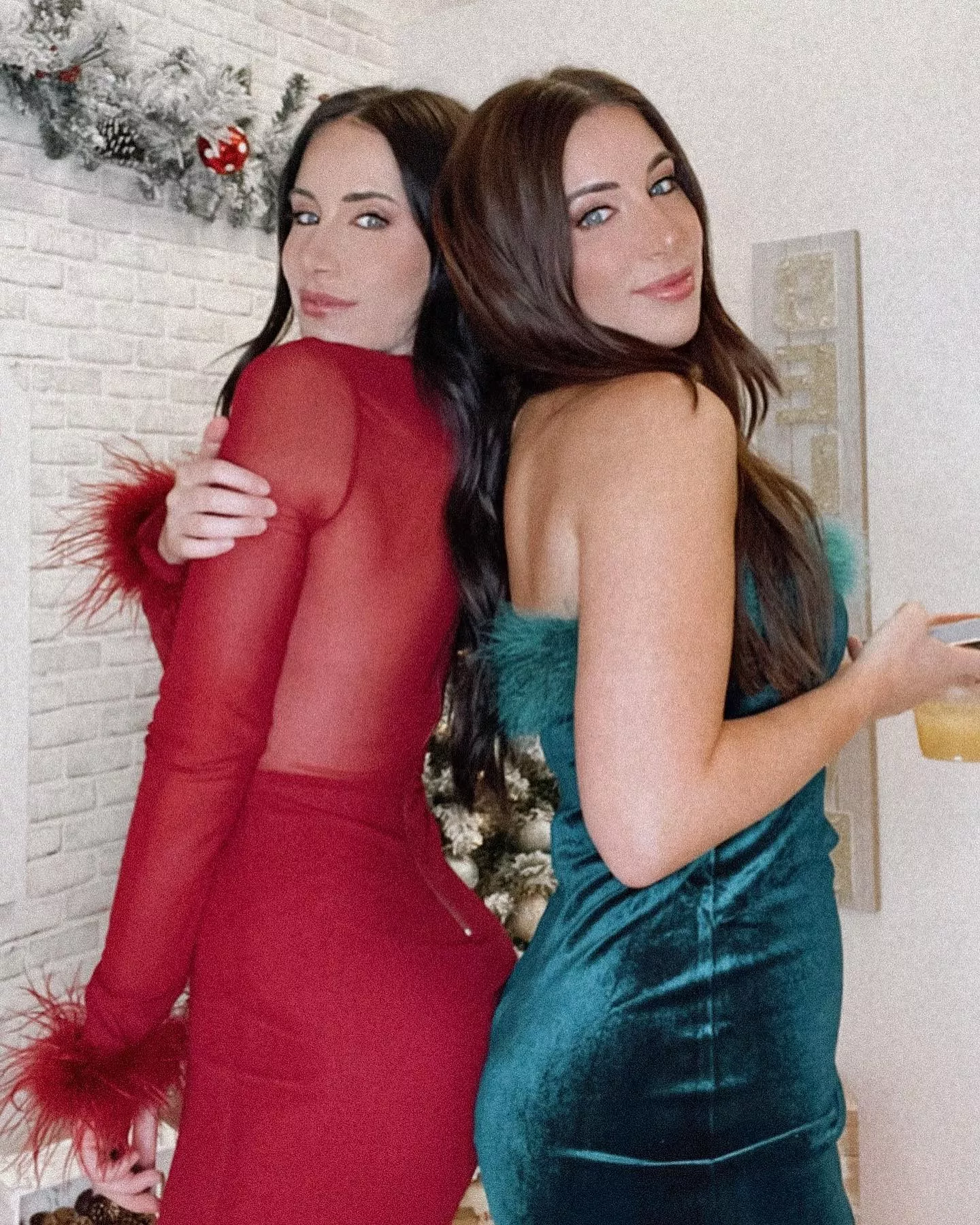 Christmas Colors posted by PolishedGold