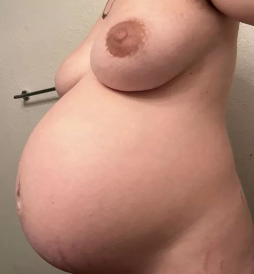 Ever wonder what happens when you get a 5’ girl pregnant? by noodzthrowawayz