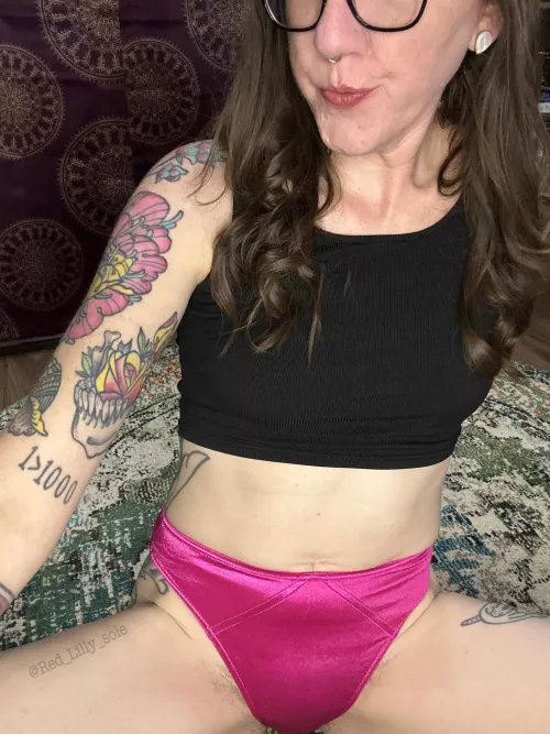 Hot pink and black! by Red_Lilly_sole