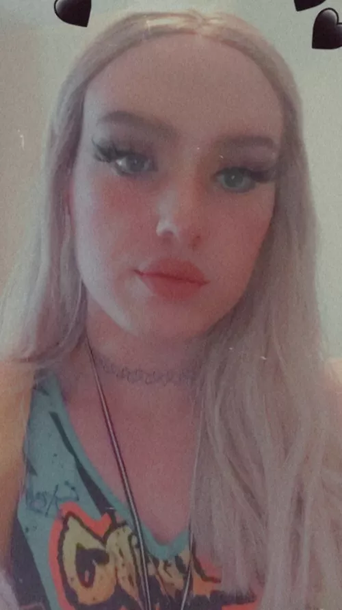 I need friends by Tomietome