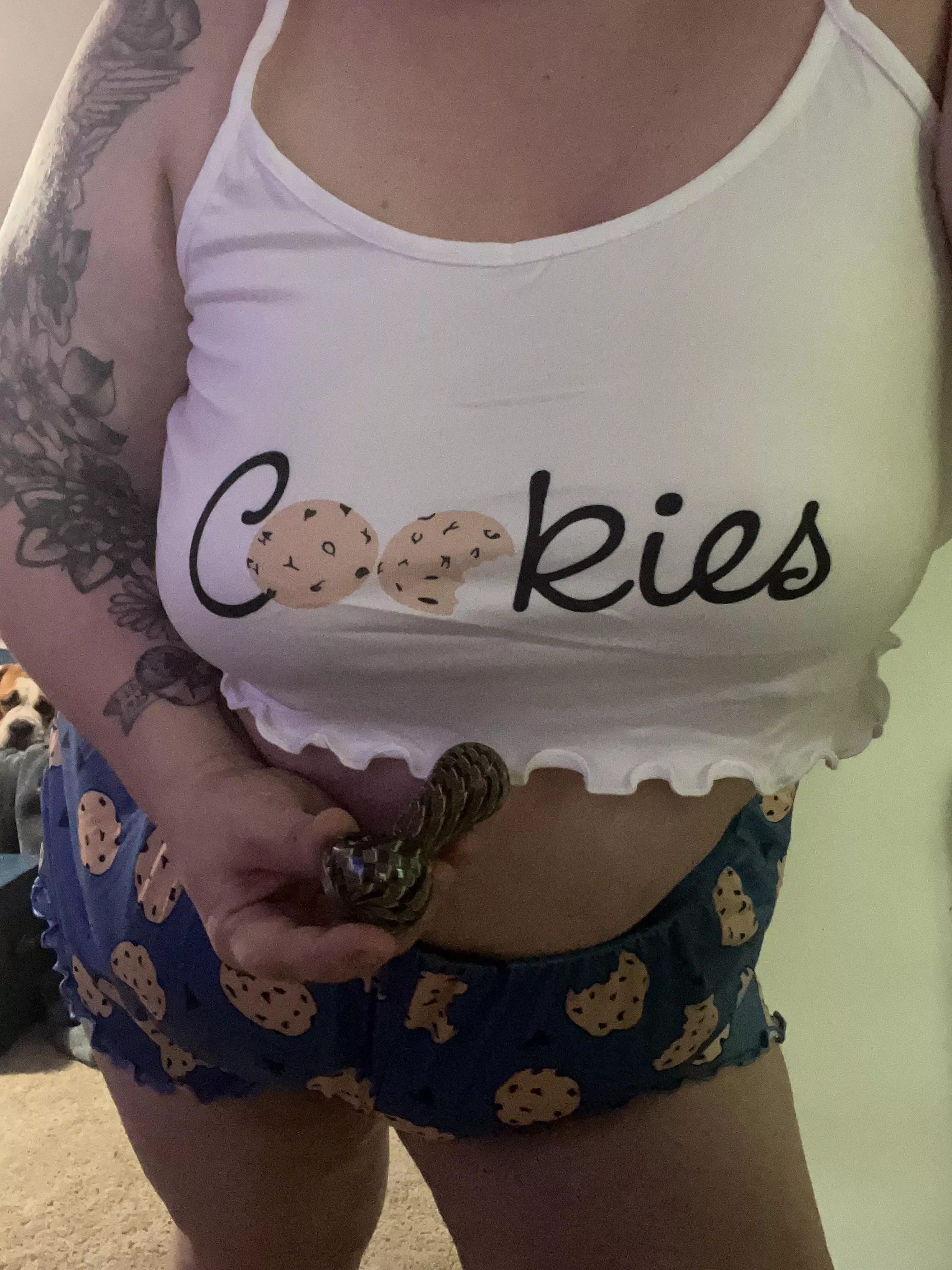 I’ll bring the 🍪🍪 i(f) you bring the 🍃 🍃 posted by Kaylabearislife26