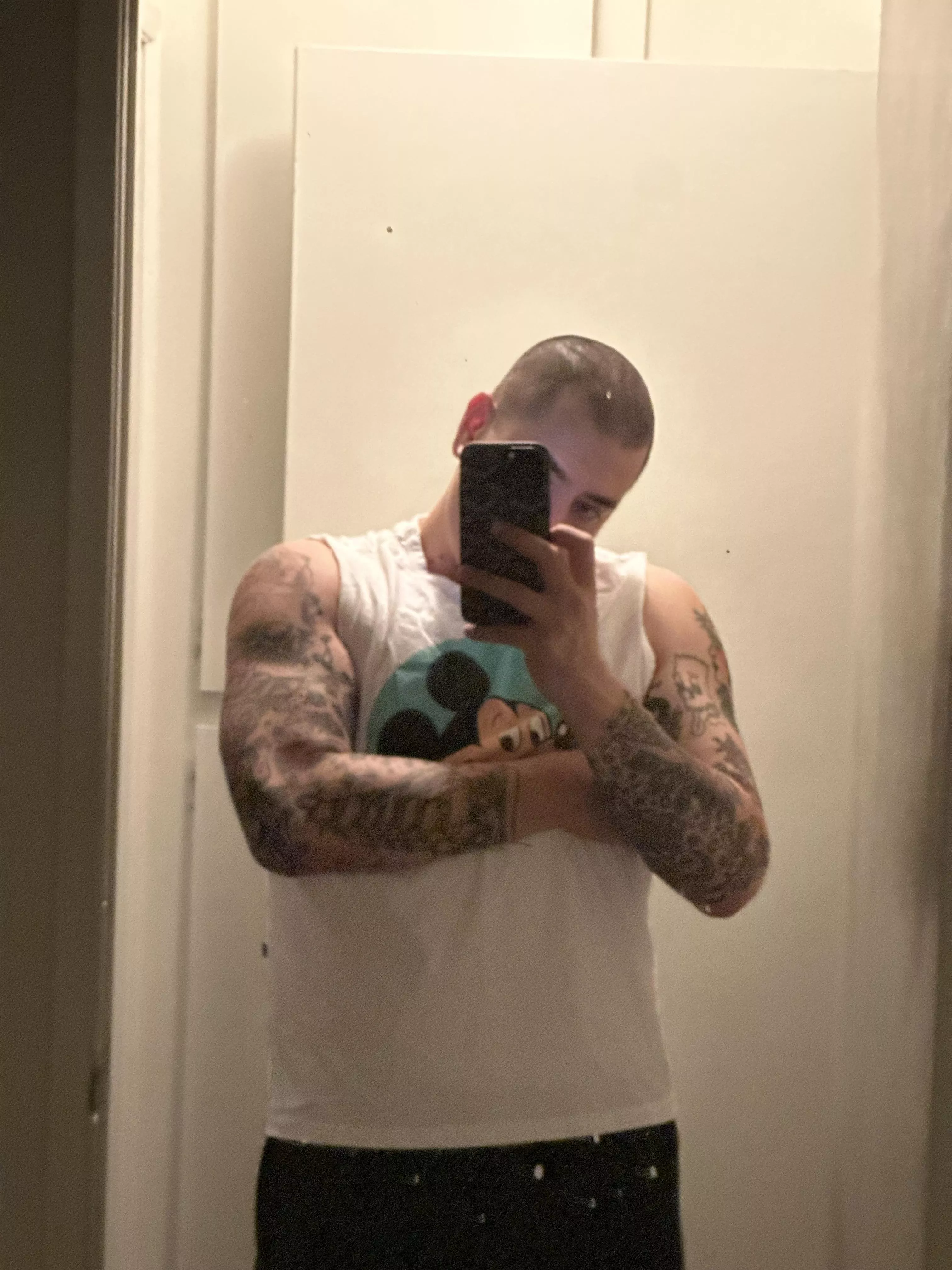 Let’s work out together ? [m] posted by BigMan818