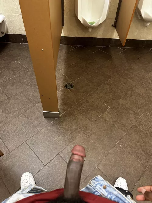 Love whipping it out in public bathrooms 😈 by IcyFront6209