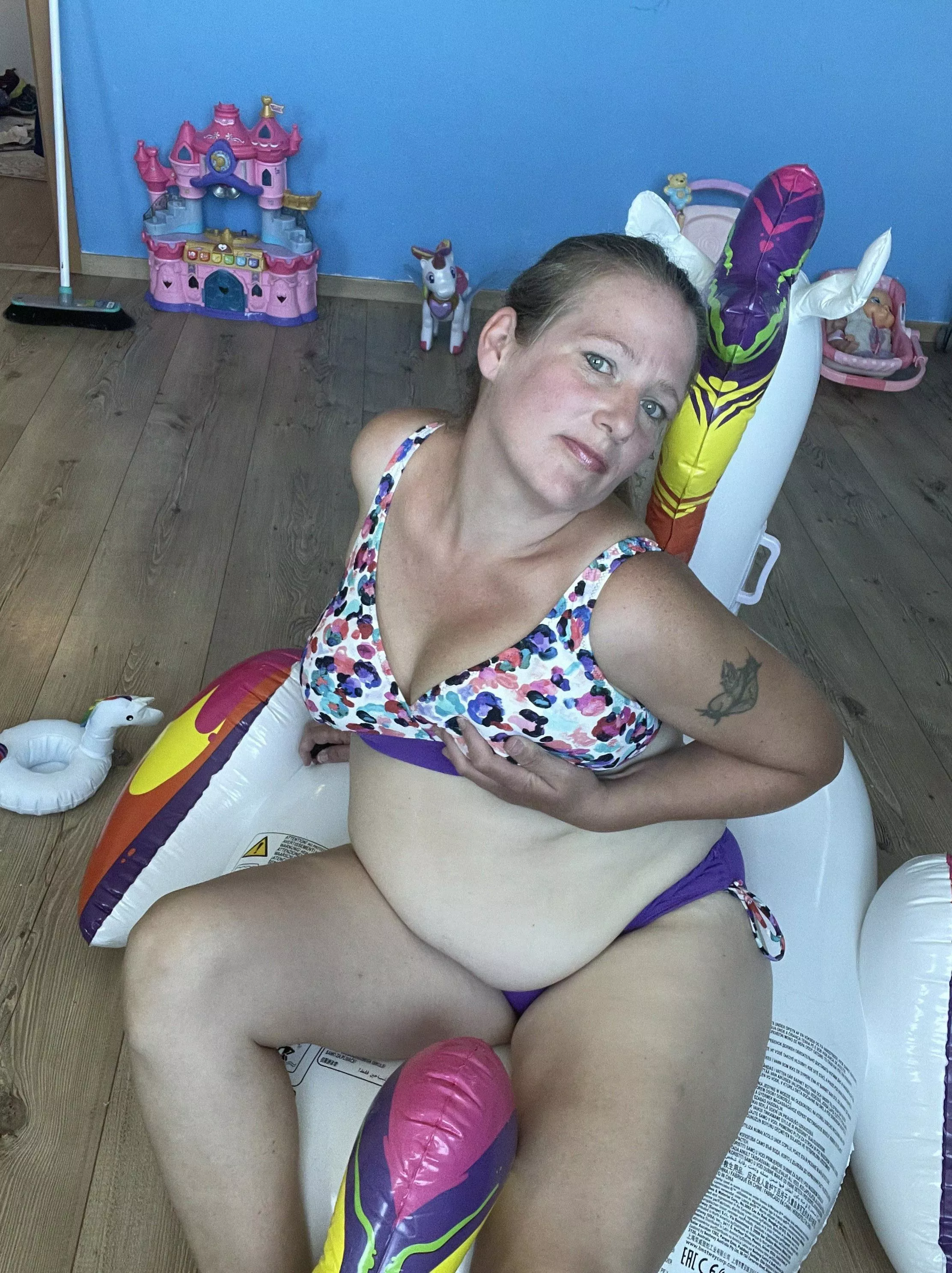 mommy (F34) wants to fuck posted by Gio_vanm