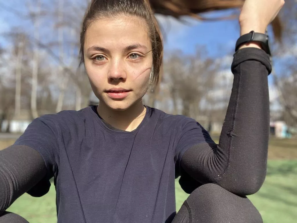 my ponytail is thick posted by IraSnake