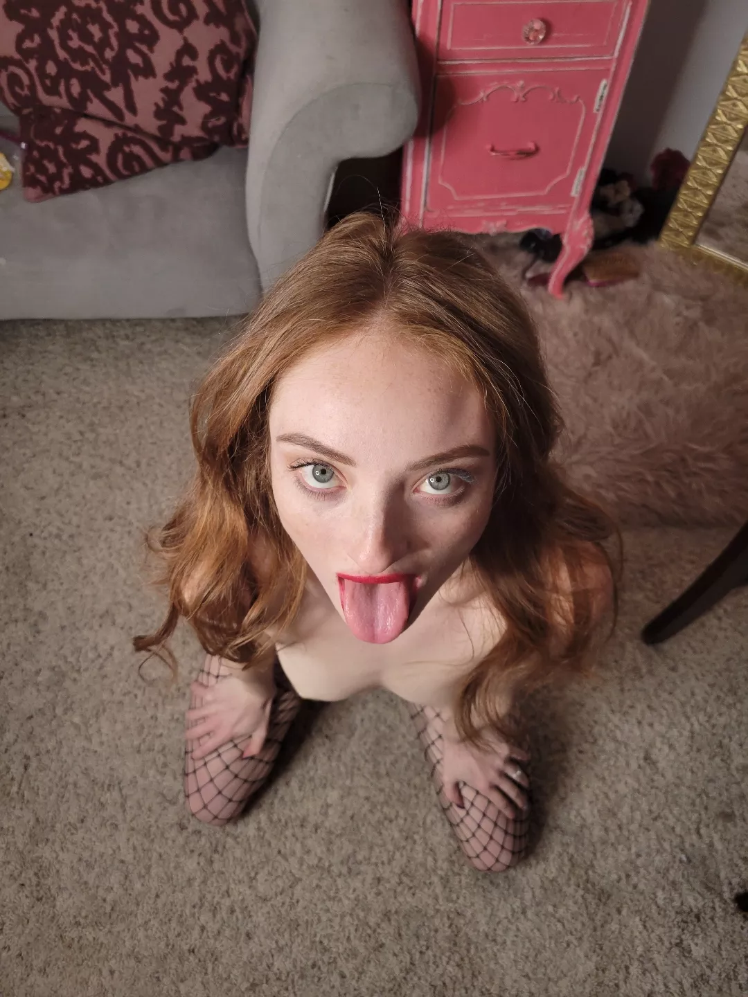 On my knees like a good wife posted by Pitiful_Poet_4220