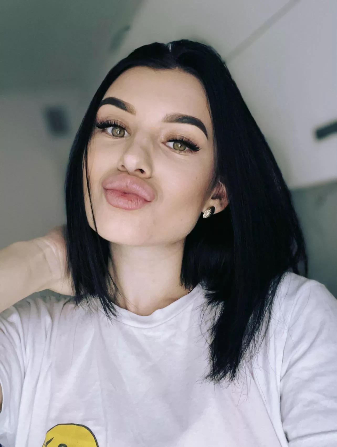 Pout posted by lonelyalbuq