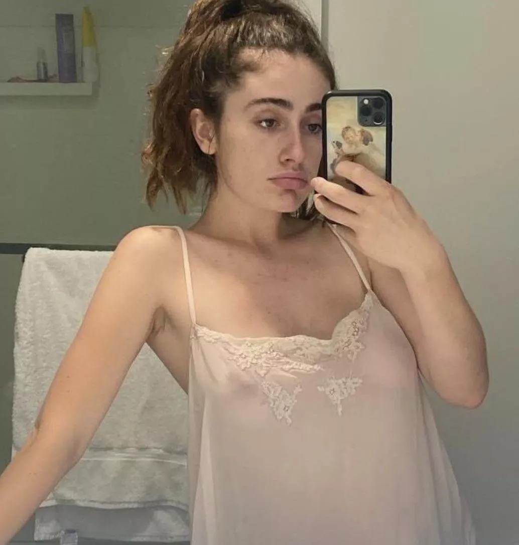 Rachel Sennot posted by williamsburg257