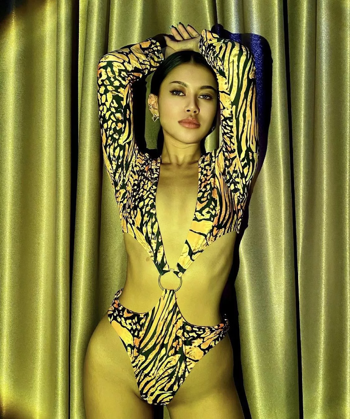 Sapphire posted by Sapphirekitty480