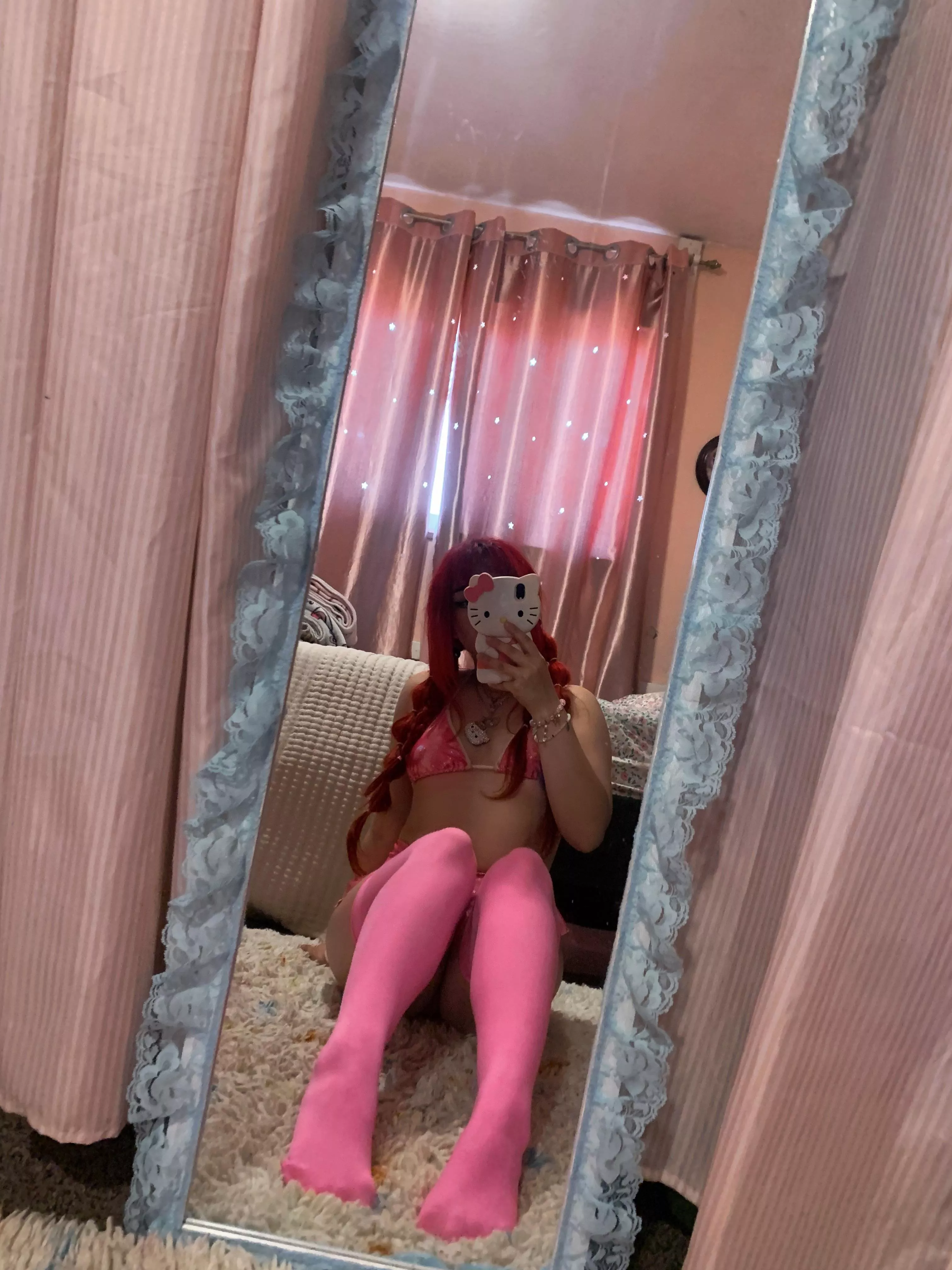 These socks are my favorite color 💕🎀 posted by smallsadunicorn