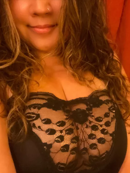 Will you help me out of this please? by Bad_kitty_666