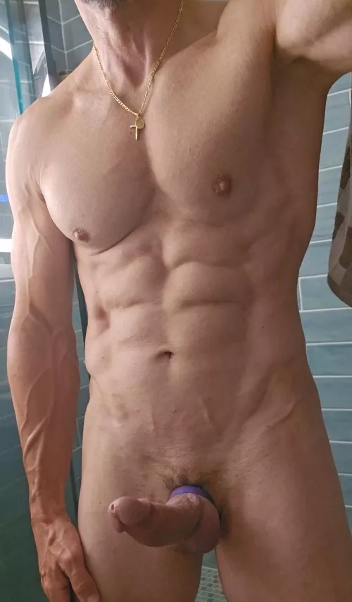 Would you go down on me? by built4fun2