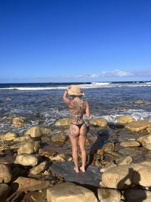 Beach day 🏝️ by maddyjames99