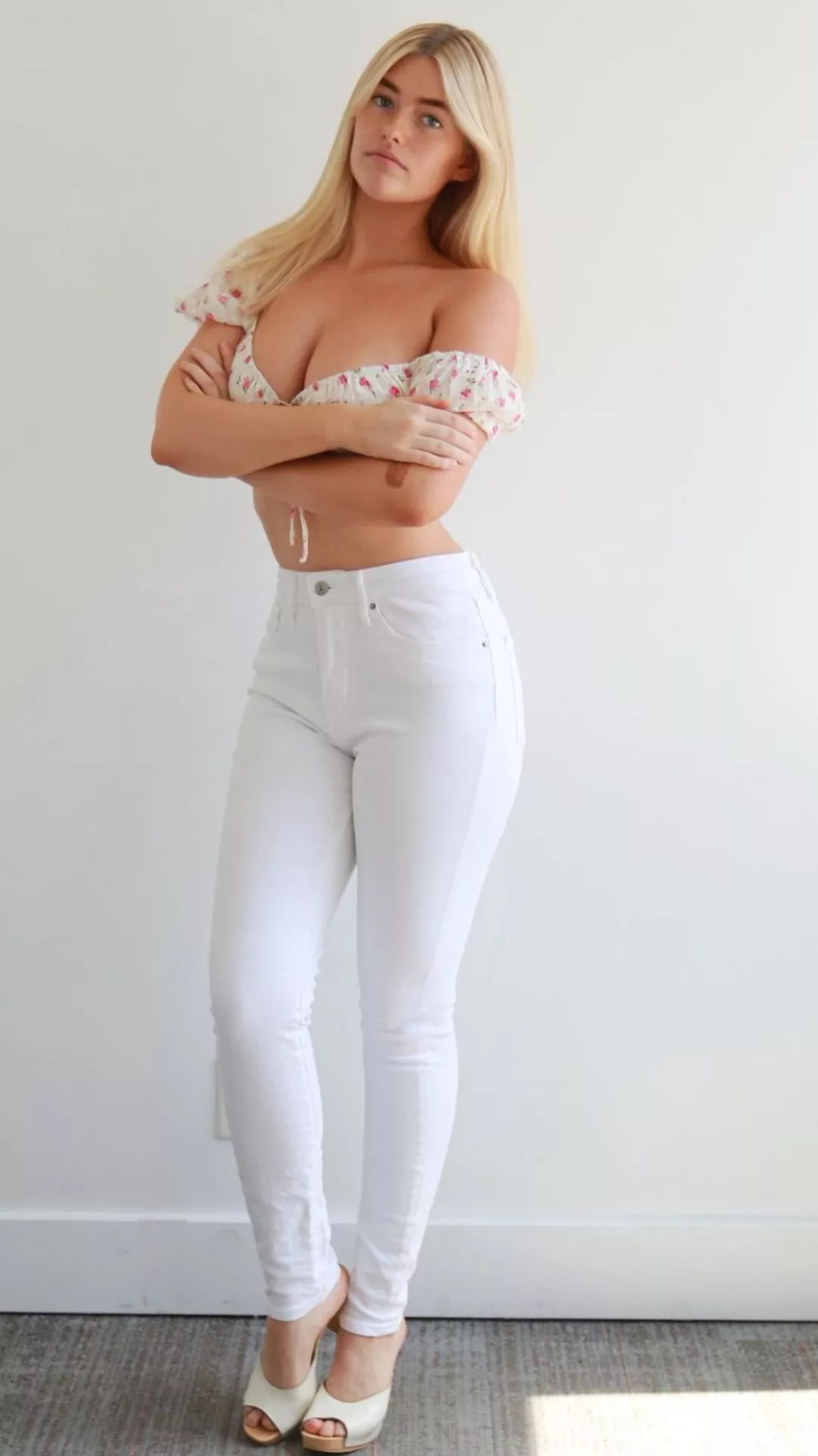 Carlie Whalen posted by Sharp-Satisfaction70