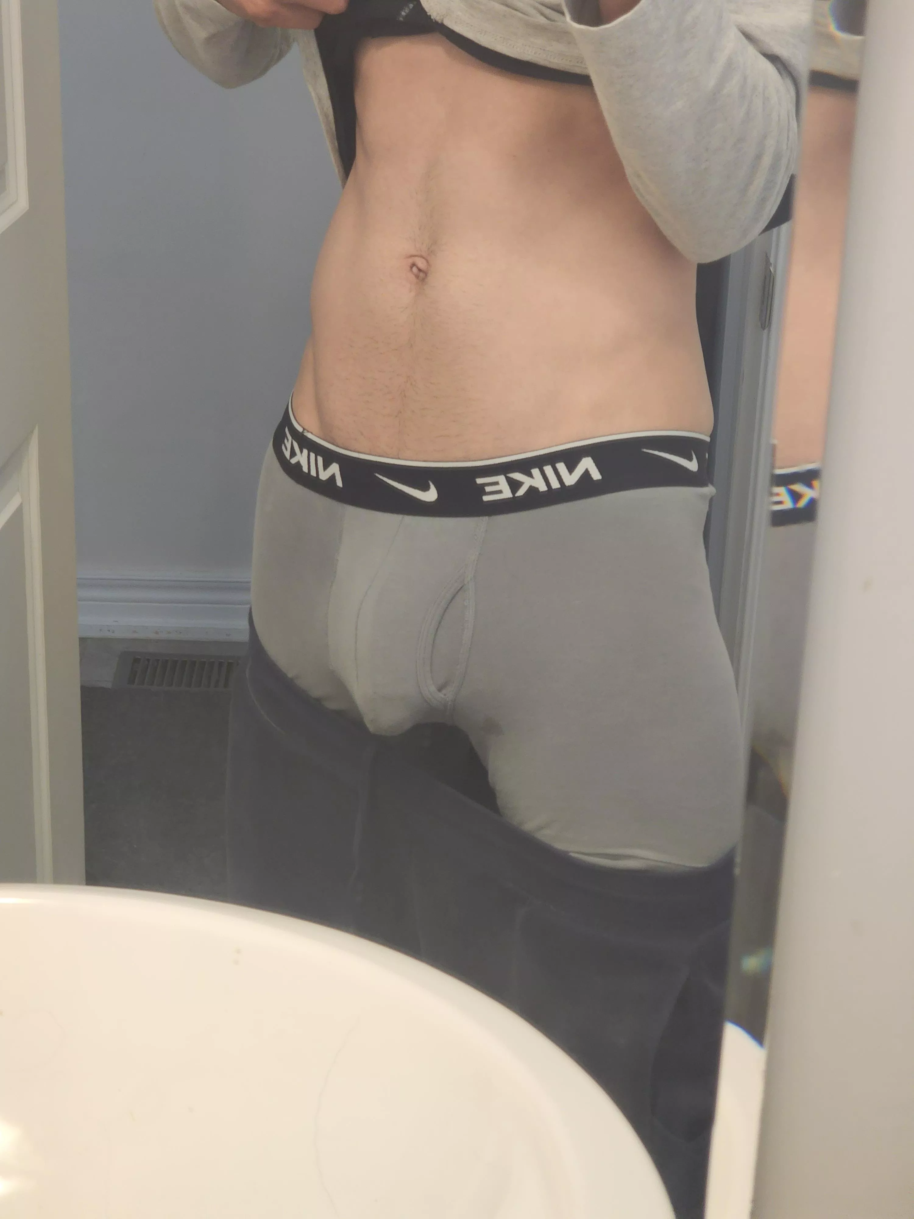 Dad of 3 😁 posted by Duramaxlbz1986