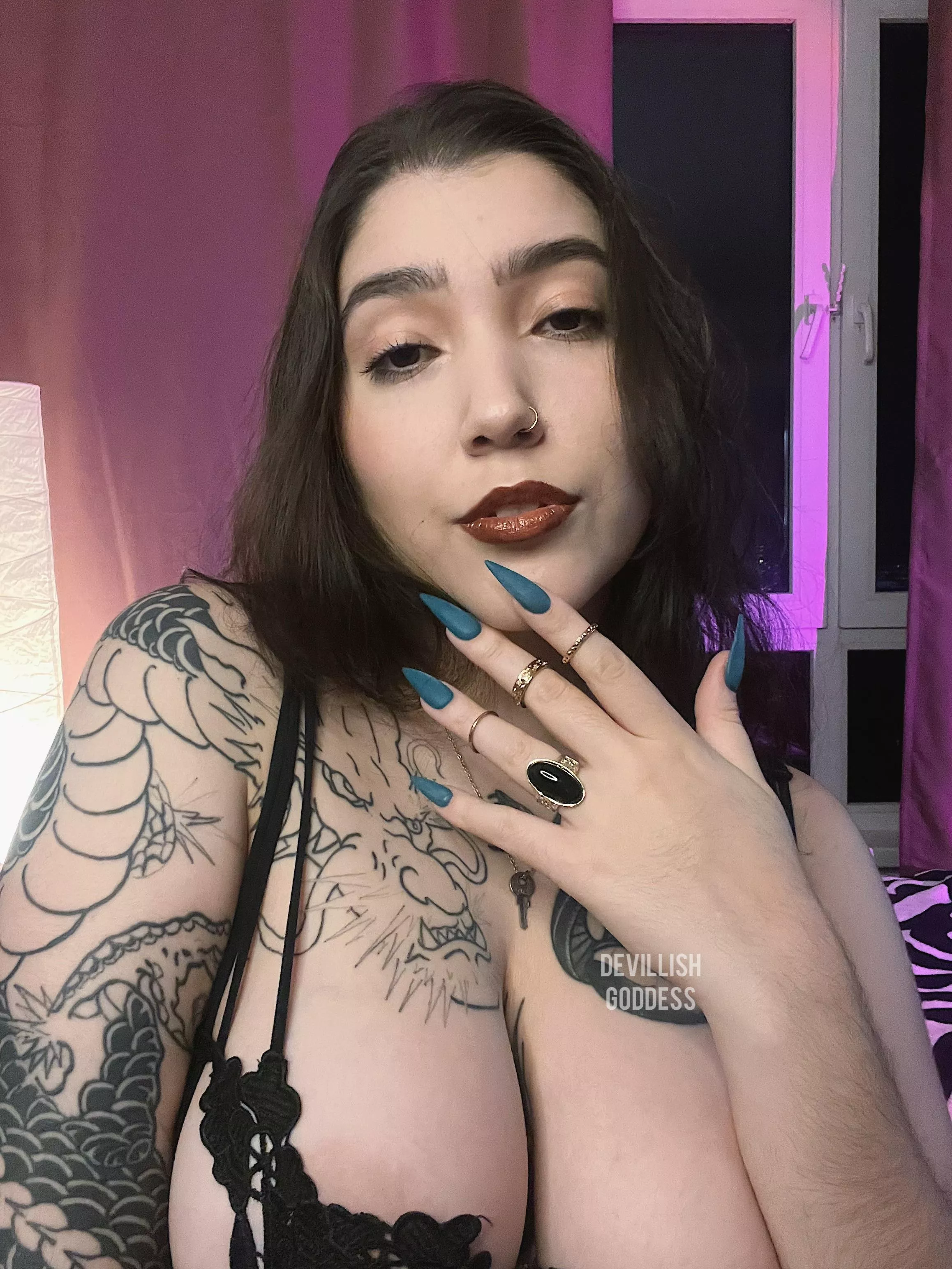 feel My nails gently scratching your tender brain posted by devillishgoddess