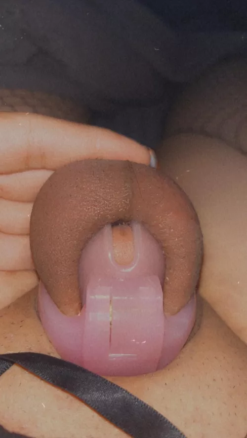 Give it a kiss 😘 by liikkyyyvvvvasssssss